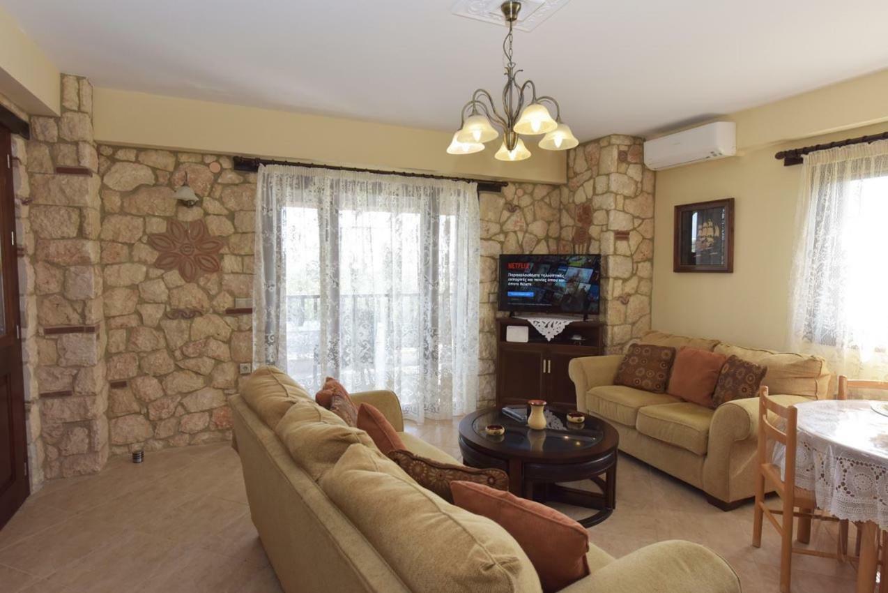 Captain'S Villa Appartments Psakoudia Bagian luar foto