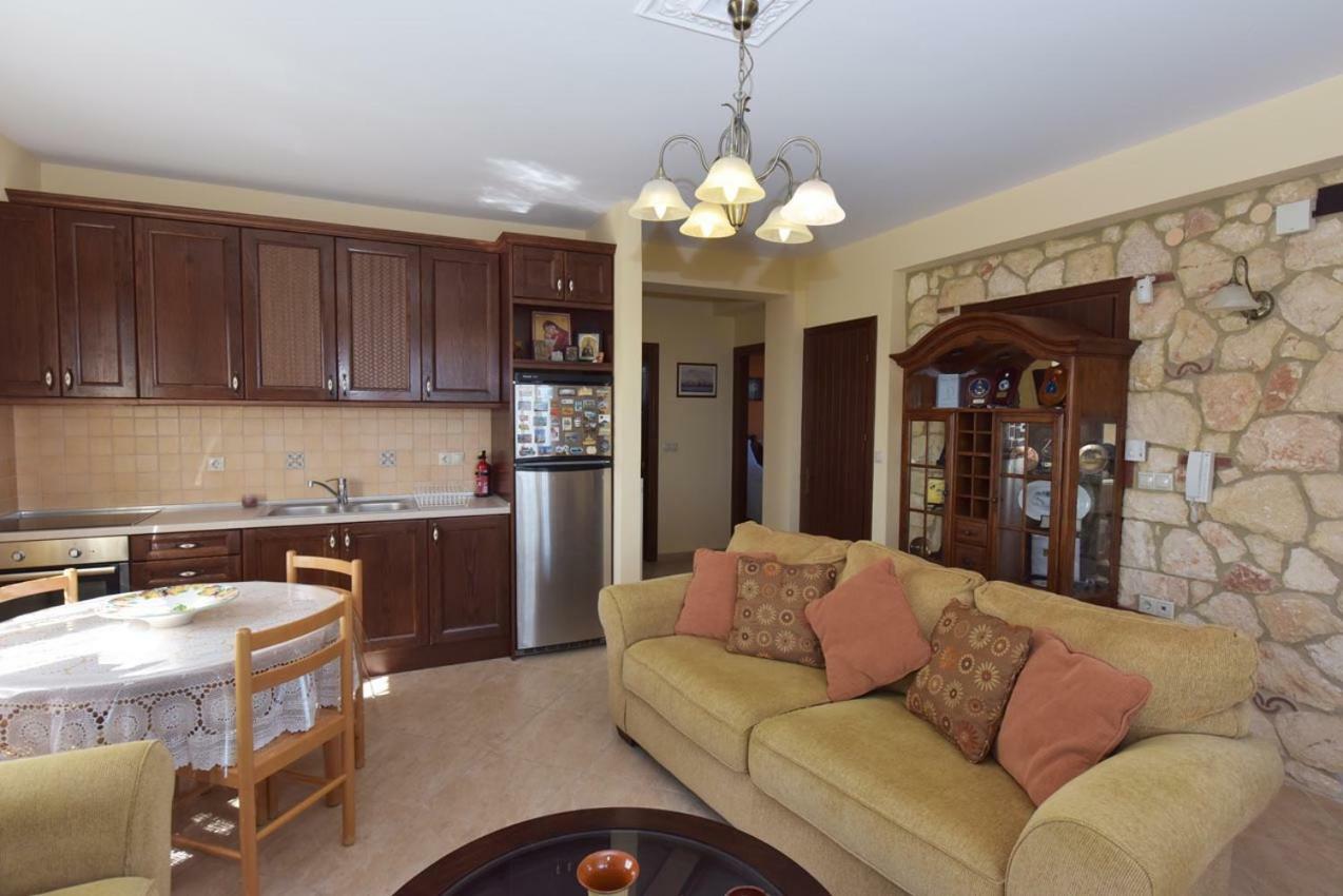 Captain'S Villa Appartments Psakoudia Bagian luar foto