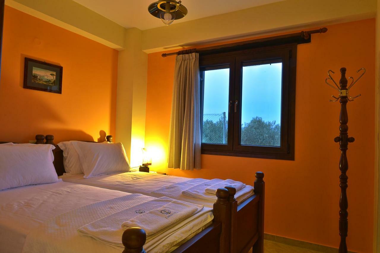 Captain'S Villa Appartments Psakoudia Bagian luar foto