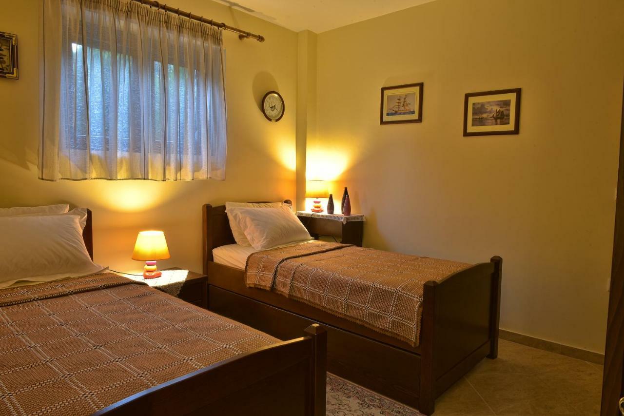 Captain'S Villa Appartments Psakoudia Bagian luar foto