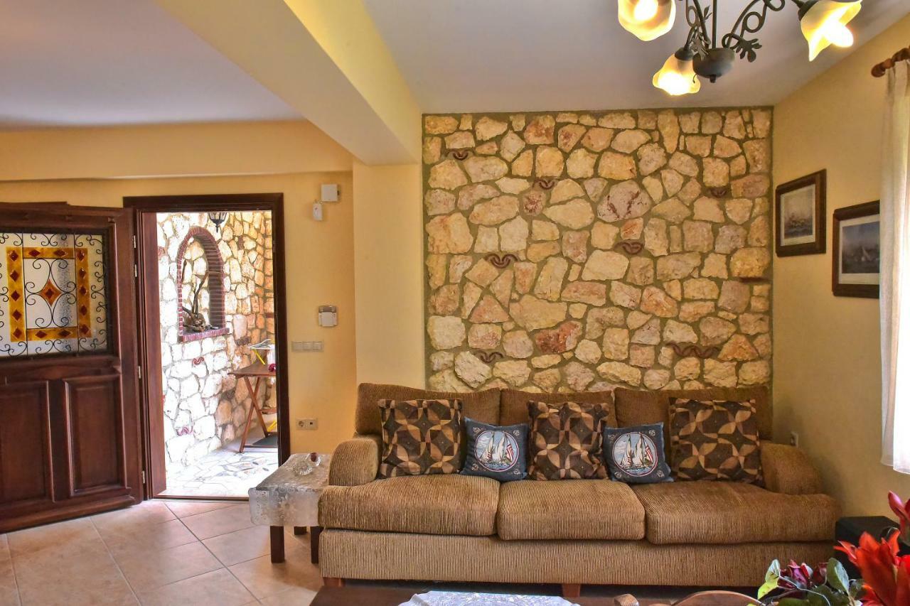 Captain'S Villa Appartments Psakoudia Bagian luar foto